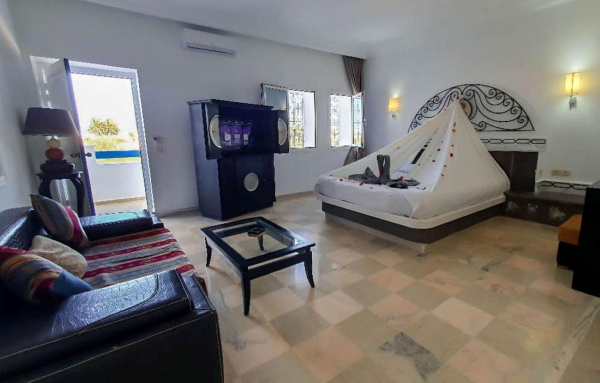 Le Patio De Mezraya Bed and Breakfast Mezraia Εξωτερικό φωτογραφία